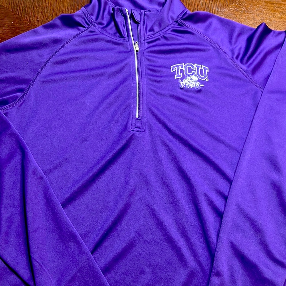 Girls TCU Horned Frogs 1/4 zip, long sleeve, shirt. Size Lg. By Knights Apparel